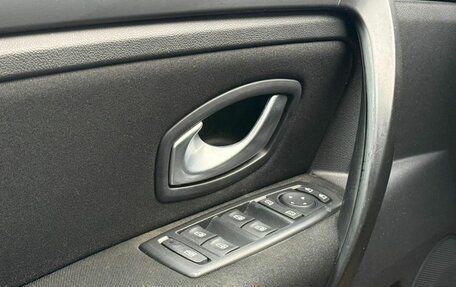 Renault Laguna III рестайлинг, 2008 год, 556 000 рублей, 14 фотография