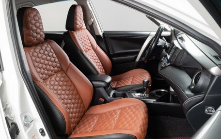 Toyota RAV4, 2017 год, 2 599 000 рублей, 8 фотография