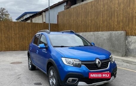 Renault Sandero II рестайлинг, 2019 год, 1 300 000 рублей, 3 фотография