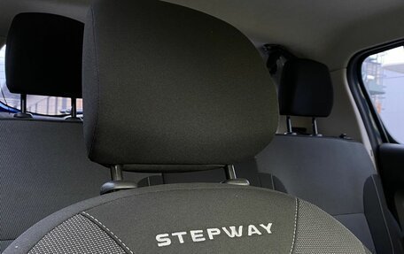 Renault Sandero II рестайлинг, 2019 год, 1 300 000 рублей, 14 фотография