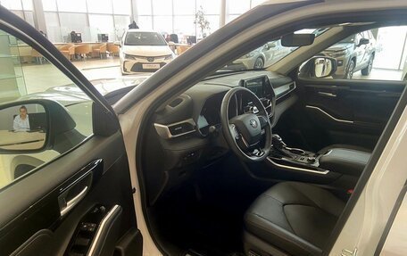 Toyota Highlander, 2024 год, 6 750 000 рублей, 8 фотография