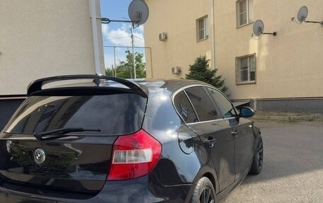 BMW 1 серия, 2006 год, 825 000 рублей, 3 фотография