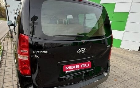 Hyundai H-1 II рестайлинг, 2018 год, 2 100 000 рублей, 2 фотография