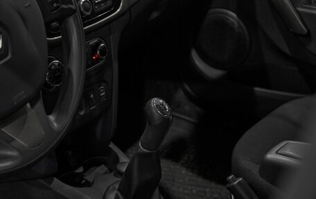 Renault Sandero II рестайлинг, 2016 год, 1 225 000 рублей, 32 фотография