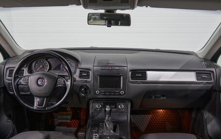 Volkswagen Touareg III, 2013 год, 2 160 000 рублей, 14 фотография