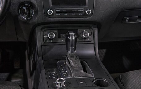 Volkswagen Touareg III, 2013 год, 2 160 000 рублей, 18 фотография