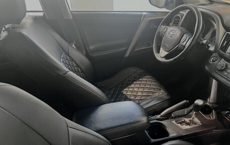 Toyota RAV4, 2018 год, 2 100 000 рублей, 8 фотография