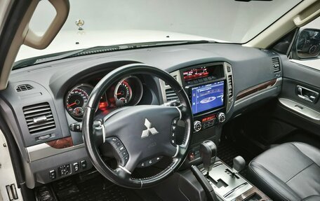 Mitsubishi Pajero IV, 2021 год, 3 890 000 рублей, 7 фотография