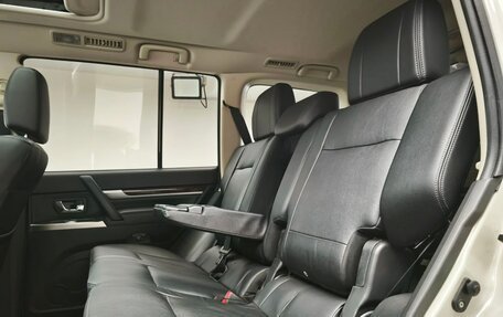 Mitsubishi Pajero IV, 2021 год, 3 890 000 рублей, 16 фотография