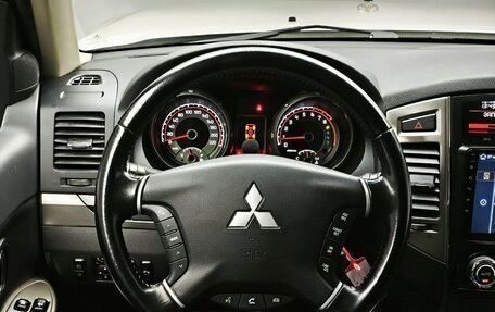 Mitsubishi Pajero IV, 2021 год, 3 890 000 рублей, 21 фотография