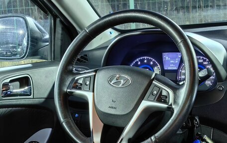 Hyundai Solaris II рестайлинг, 2013 год, 599 000 рублей, 11 фотография