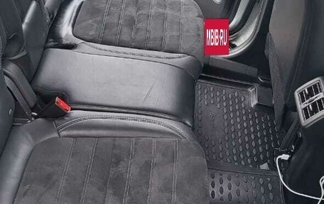 Mitsubishi Outlander III рестайлинг 3, 2021 год, 2 400 000 рублей, 12 фотография