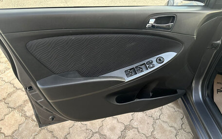 Hyundai Solaris II рестайлинг, 2011 год, 795 000 рублей, 20 фотография