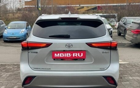 Toyota Highlander, 2025 год, 5 875 000 рублей, 6 фотография