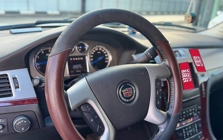 Cadillac Escalade III, 2011 год, 2 050 000 рублей, 1 фотография