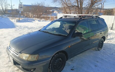 Toyota Caldina, 2001 год, 240 000 рублей, 1 фотография