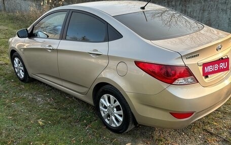 Hyundai Solaris II рестайлинг, 2012 год, 895 000 рублей, 9 фотография