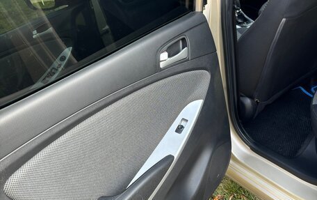 Hyundai Solaris II рестайлинг, 2012 год, 895 000 рублей, 14 фотография