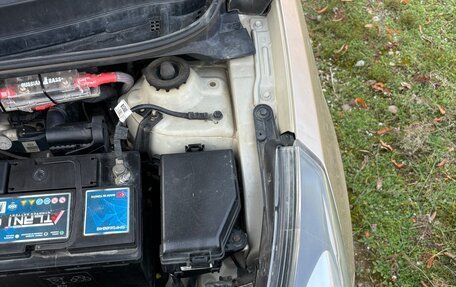 Hyundai Solaris II рестайлинг, 2012 год, 895 000 рублей, 21 фотография