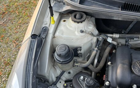 Hyundai Solaris II рестайлинг, 2012 год, 895 000 рублей, 23 фотография