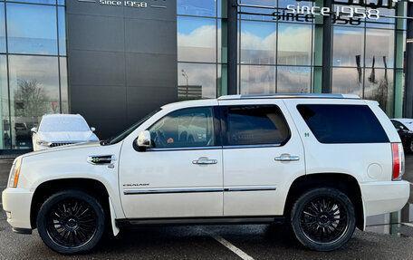 Cadillac Escalade III, 2011 год, 2 050 000 рублей, 12 фотография