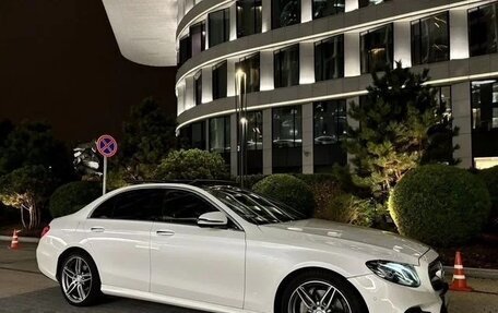 Mercedes-Benz E-Класс, 2016 год, 2 450 000 рублей, 3 фотография