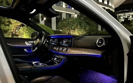 Mercedes-Benz E-Класс, 2016 год, 2 450 000 рублей, 11 фотография