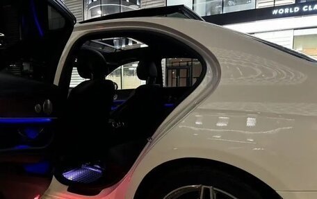 Mercedes-Benz E-Класс, 2016 год, 2 450 000 рублей, 15 фотография