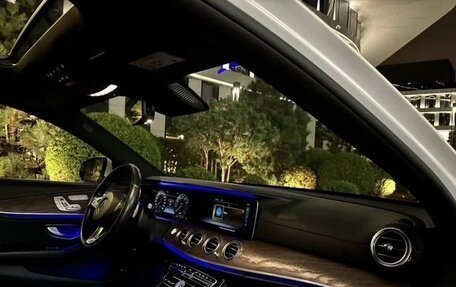 Mercedes-Benz E-Класс, 2016 год, 2 450 000 рублей, 16 фотография