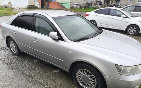 Hyundai Sonata VI, 2005 год, 550 000 рублей, 3 фотография