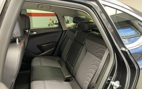 Opel Astra J, 2014 год, 1 059 000 рублей, 9 фотография