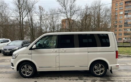 Volkswagen Multivan T6 рестайлинг, 2016 год, 3 190 000 рублей, 8 фотография