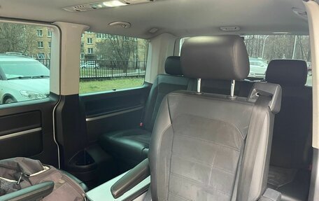 Volkswagen Multivan T6 рестайлинг, 2016 год, 3 190 000 рублей, 11 фотография