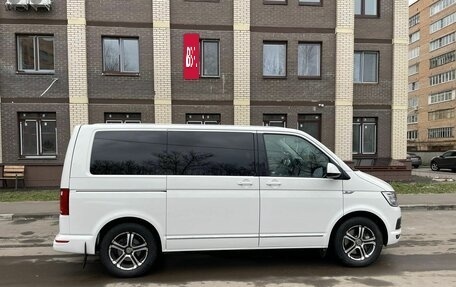 Volkswagen Multivan T6 рестайлинг, 2016 год, 3 190 000 рублей, 4 фотография