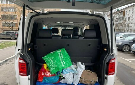 Volkswagen Multivan T6 рестайлинг, 2016 год, 3 190 000 рублей, 21 фотография