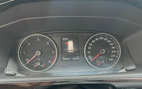 Volkswagen Multivan T6 рестайлинг, 2016 год, 3 190 000 рублей, 19 фотография