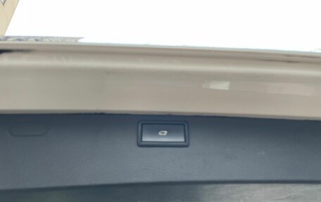 Volkswagen Multivan T6 рестайлинг, 2016 год, 3 190 000 рублей, 15 фотография