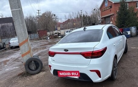KIA Rio IV, 2017 год, 1 050 000 рублей, 3 фотография