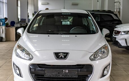 Peugeot 308 II, 2011 год, 726 000 рублей, 2 фотография