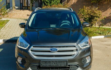 Ford Kuga III, 2017 год, 1 950 000 рублей, 2 фотография