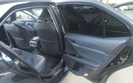 Toyota Camry, 2023 год, 3 580 000 рублей, 8 фотография