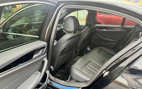 BMW 5 серия, 2019 год, 2 720 000 рублей, 14 фотография