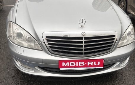 Mercedes-Benz S-Класс, 2005 год, 890 000 рублей, 2 фотография
