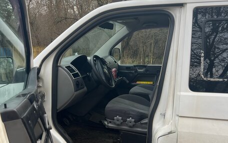 Volkswagen Transporter T5 рестайлинг, 2006 год, 850 000 рублей, 10 фотография