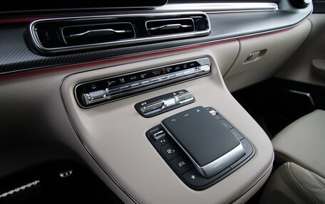 Mercedes-Benz V-Класс, 2024 год, 18 900 000 рублей, 31 фотография