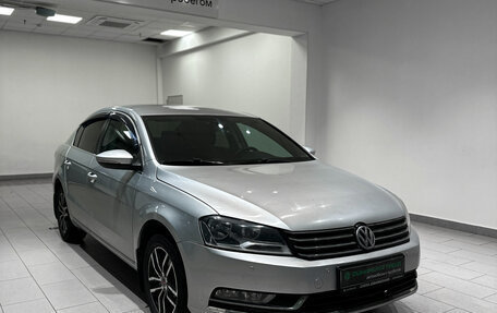Volkswagen Passat B7, 2011 год, 988 000 рублей, 3 фотография