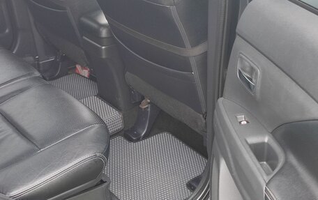 Mitsubishi Outlander III рестайлинг 3, 2014 год, 1 550 000 рублей, 15 фотография