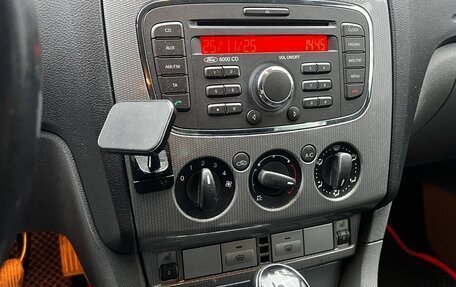 Ford Focus II рестайлинг, 2011 год, 490 000 рублей, 10 фотография