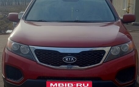 KIA Sorento II рестайлинг, 2012 год, 900 000 рублей, 1 фотография