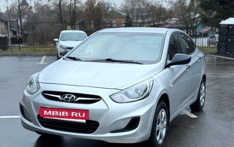 Hyundai Solaris II рестайлинг, 2013 год, 790 000 рублей, 4 фотография